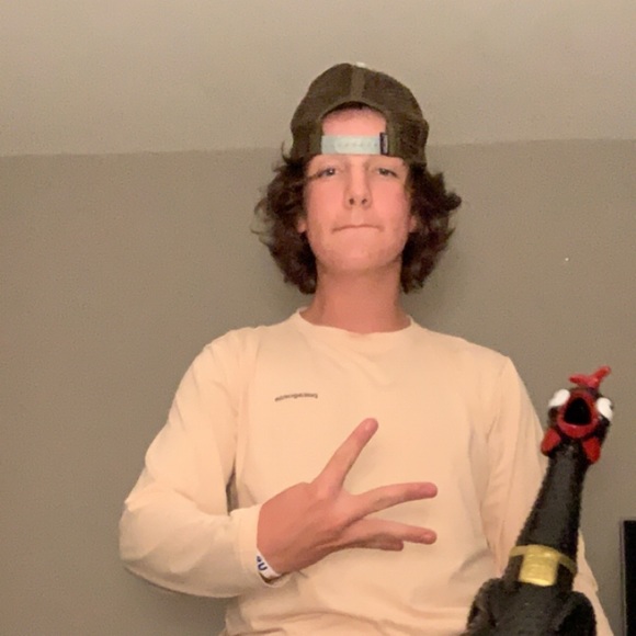 Meet your Posher, Cam - Picture 1 of 1